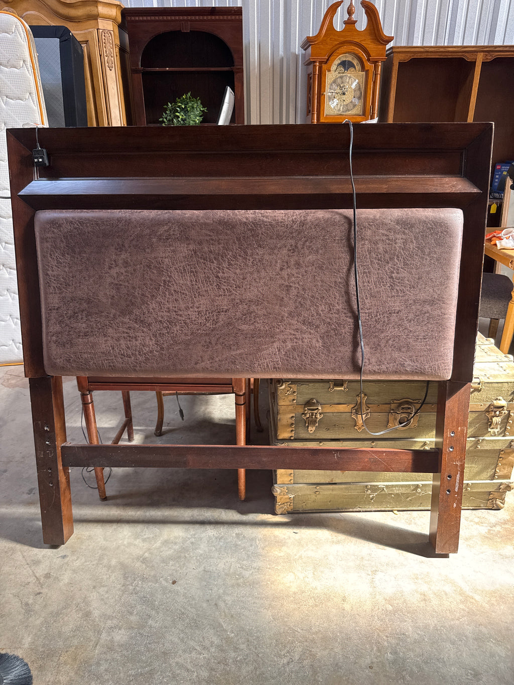 Full size Upholstered Headboard w/usb+led light