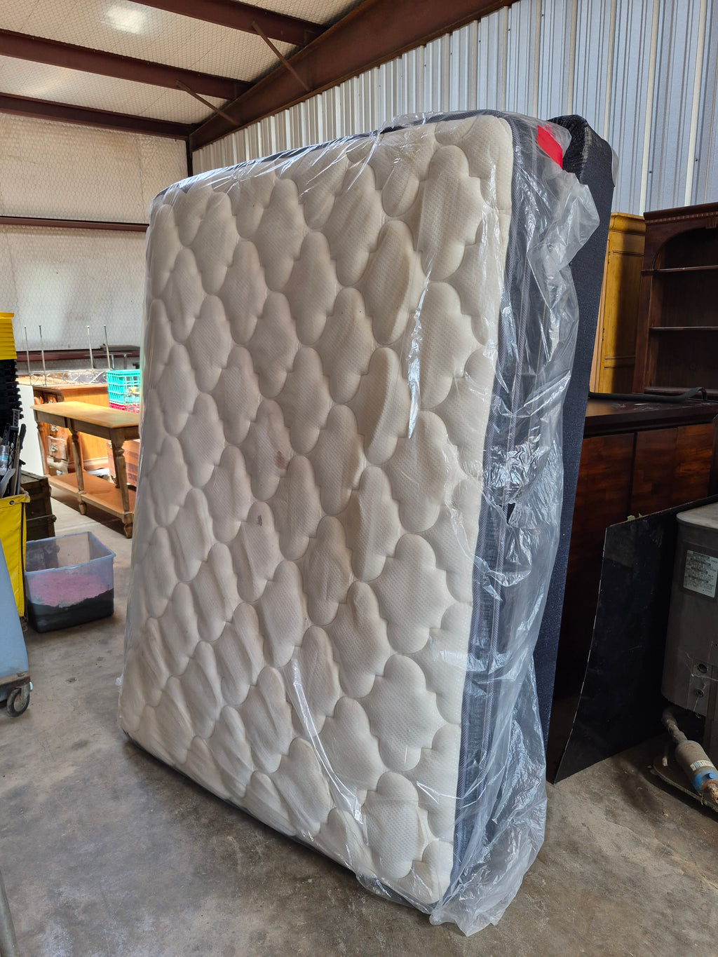 Full size mattress and box spring